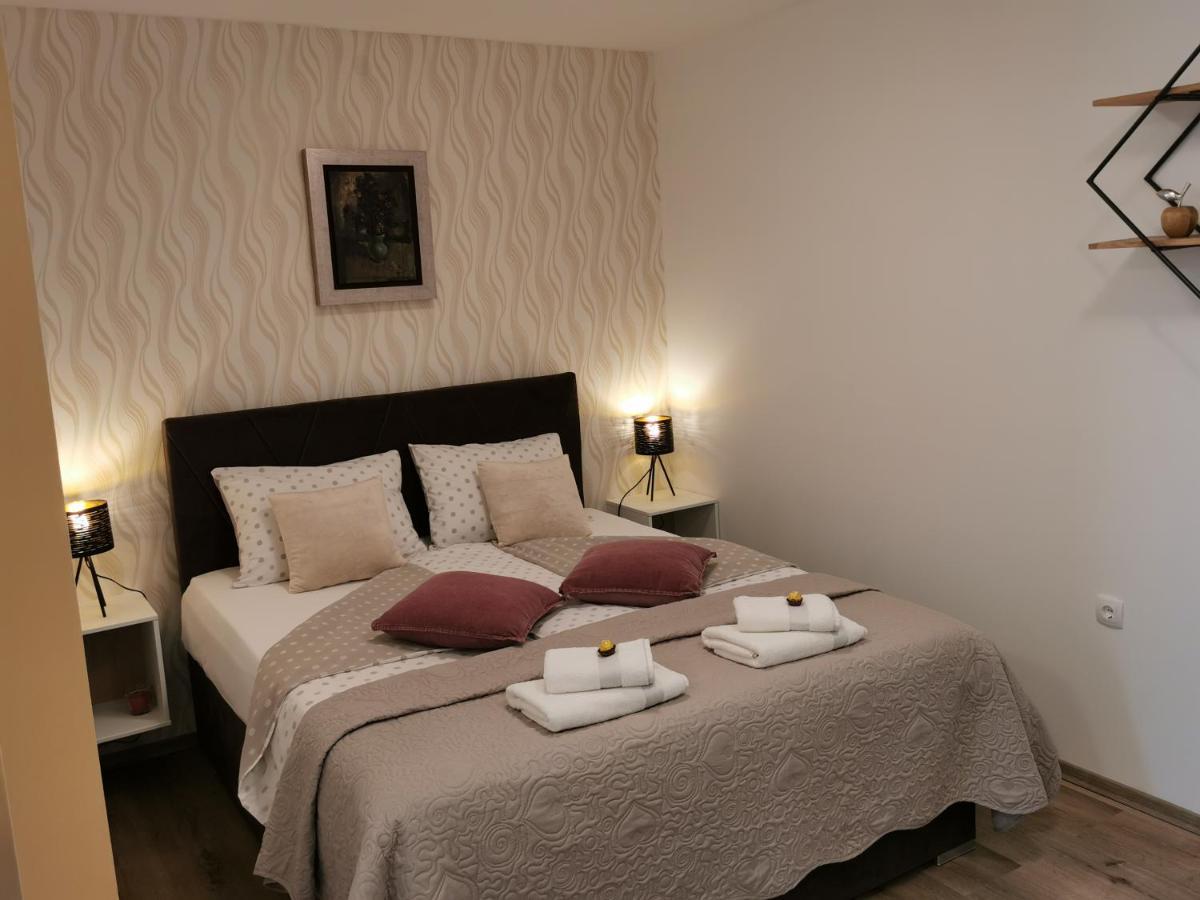 Apartments Alexandra เซเลีย ภายนอก รูปภาพ