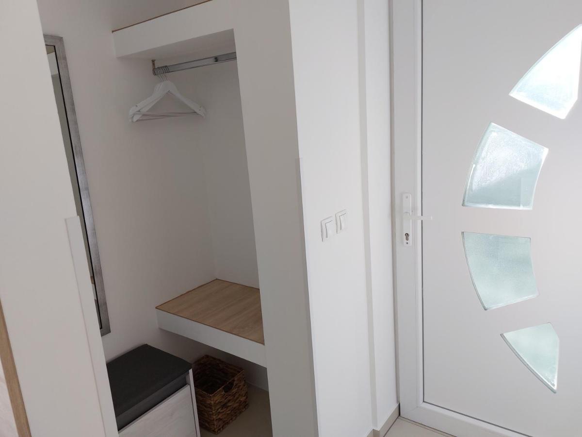 Apartments Alexandra เซเลีย ภายนอก รูปภาพ
