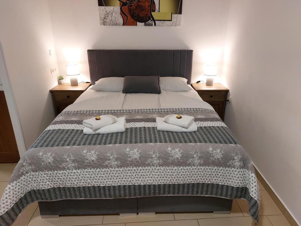 Apartments Alexandra เซเลีย ภายนอก รูปภาพ