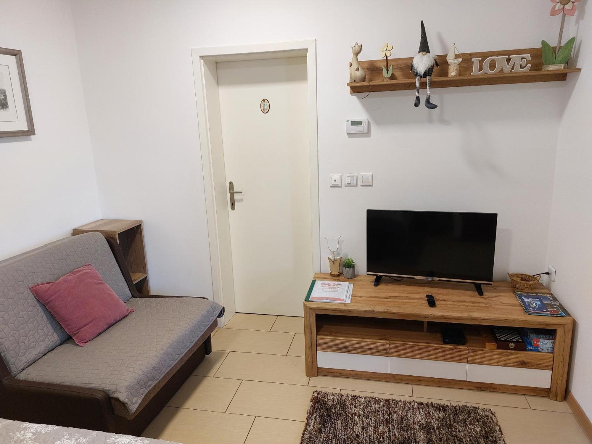Apartments Alexandra เซเลีย ภายนอก รูปภาพ